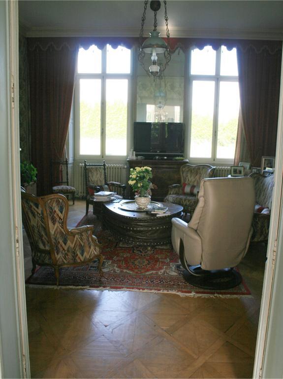 Chateau Du Clos Mortier Saint-Dizier Exterior photo