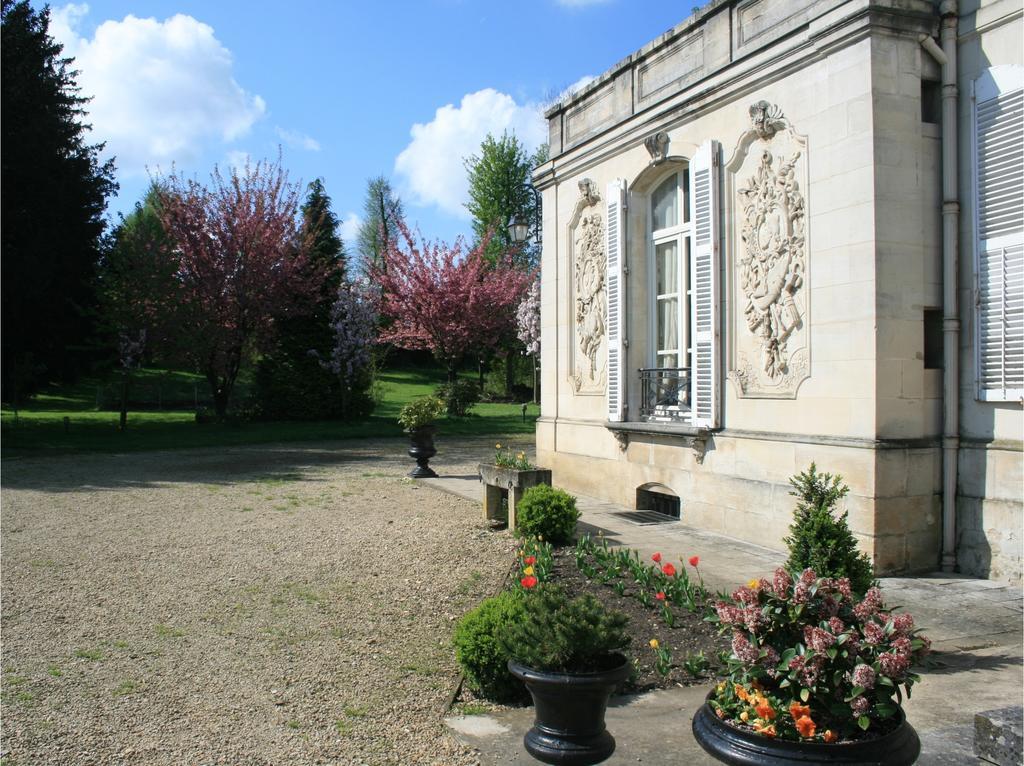 Chateau Du Clos Mortier Saint-Dizier Exterior photo